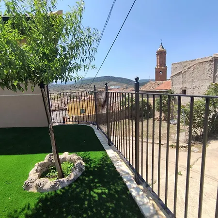 Country house El Castillo De Celia Cubla