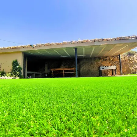 Country house El Castillo De Celia
