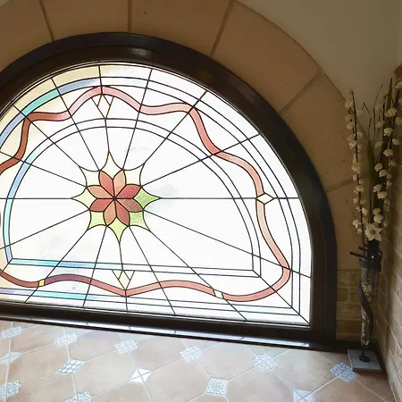 El Castillo De Celia Cubla