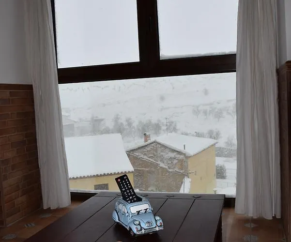 El Castillo De Celia カントリーハウス Cubla