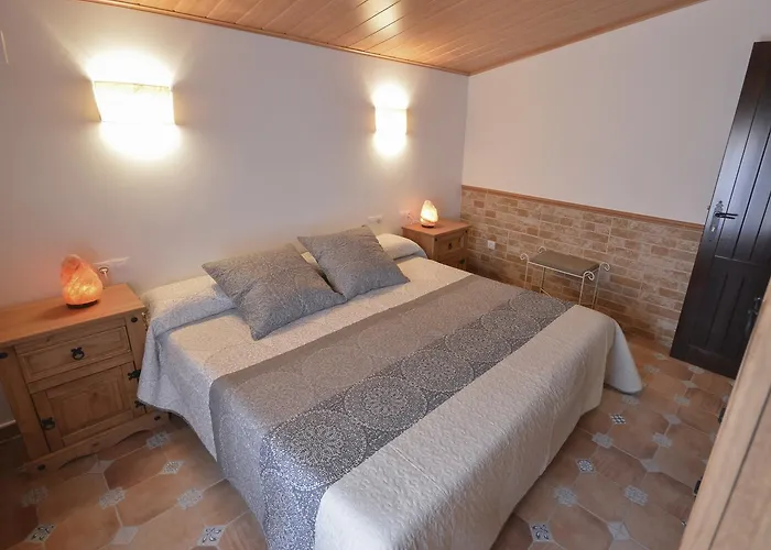 カントリーハウス El Castillo De Celia Cubla